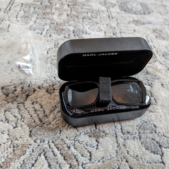 Marc Jacobs sunglasses - Picture 5 of 6